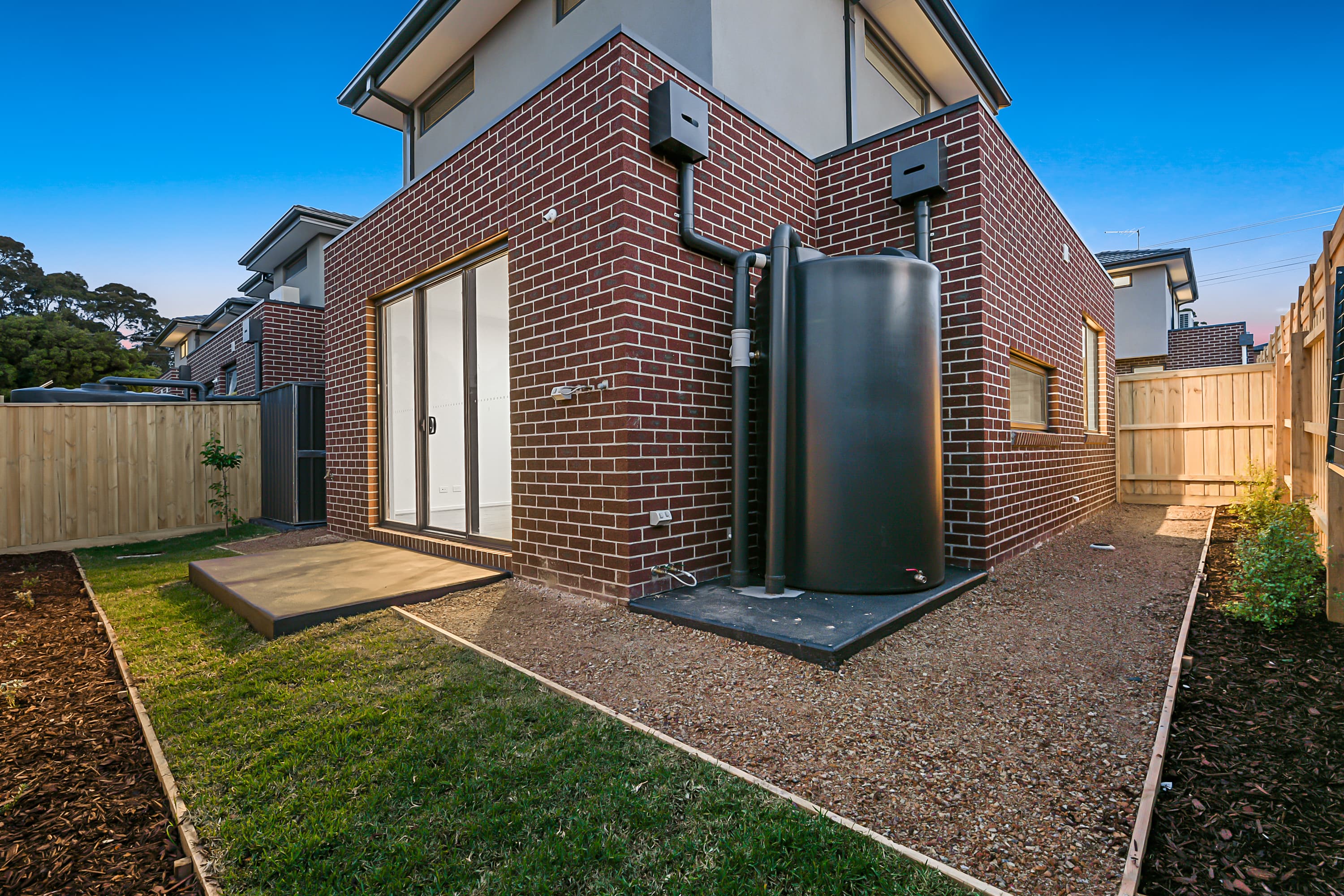 6 Townhouses thumbnail 3